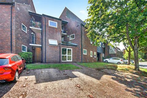 1 bed property, in Northcott, £120,000