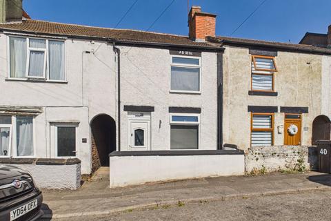 2 bed property, in New Street, £130,000