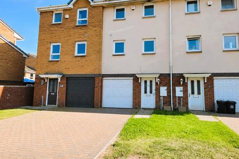 3 bed property, in Pentre Doc Y Gogledd, £180,000