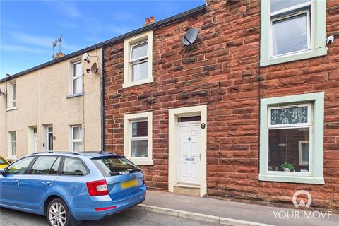 2 bed property, in Cranbourne Street, £90,000