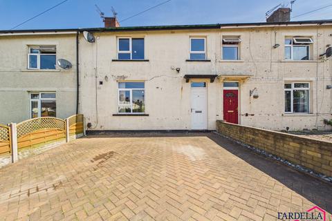 3 bed property, in Tennyson Avenue, £120,000
