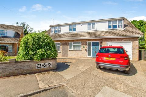 3 bed property, in Fenland Road, £290,000
