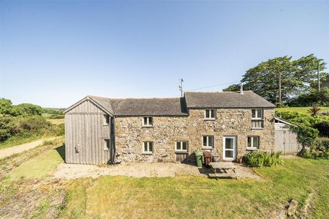 4 bed property, in Gulval, £795,000
