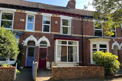 3 bed property, in Ella Street, £180,000