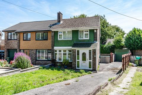 3 bed property, in Ffordd Gerdinan, £249,950
