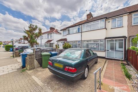 3 bed property, in Reynolds Drive, £575,000