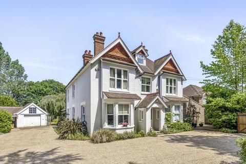 6 bed property, in Eastbourne Road, £1,400,000