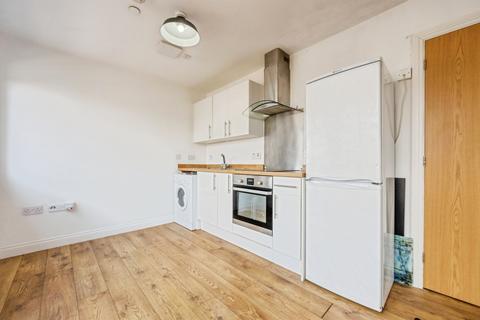 1 bed property, in Great Charles Street Queensway, £80,000
