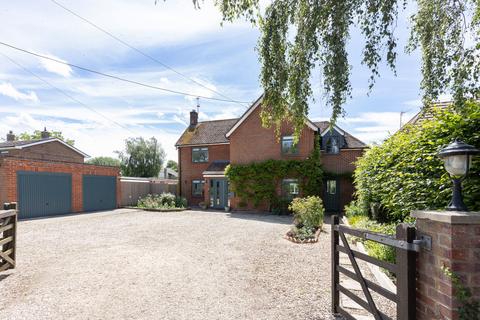 5 bed property, in Martins Lane, £1,250,000