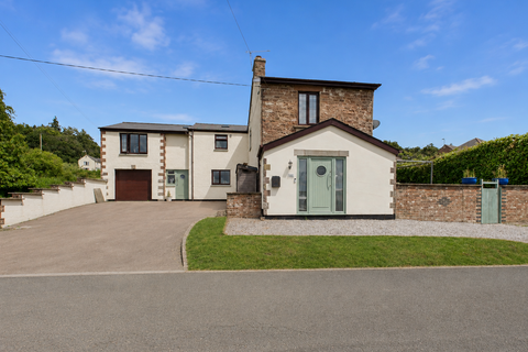 4 bed property, in Beech Road, £525,000
