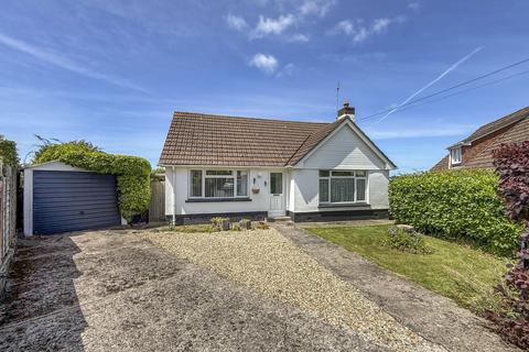 3 bed property, in Pottery Lane, £350,000