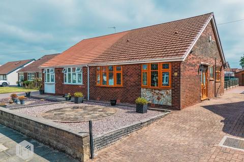 2 bed property, in Sunningdale Avenue, £225,000
