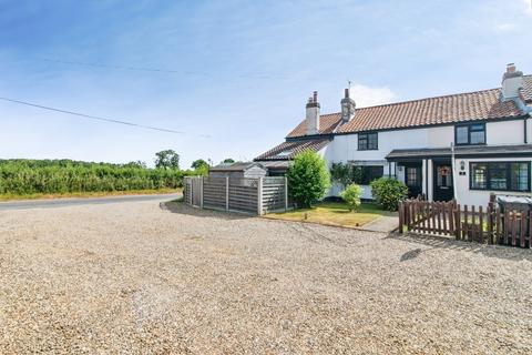 2 bed property, in Staithe Road, £150,000