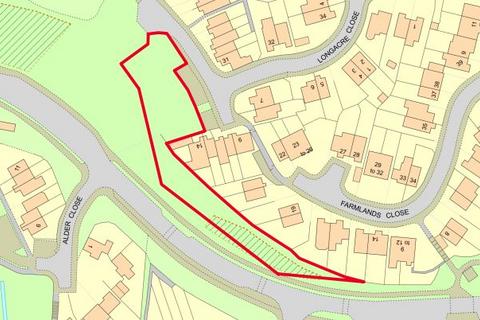 Land, in Farmlands Close, £1,000