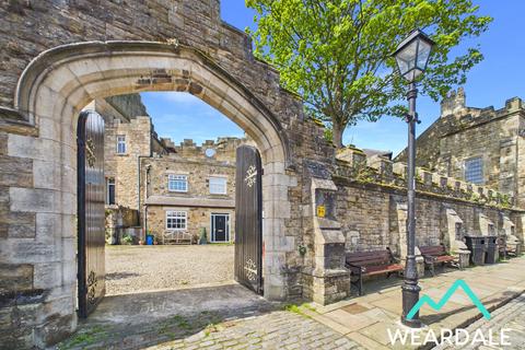 5 bed property, in 3 The Castle + Development Plot, £800,000