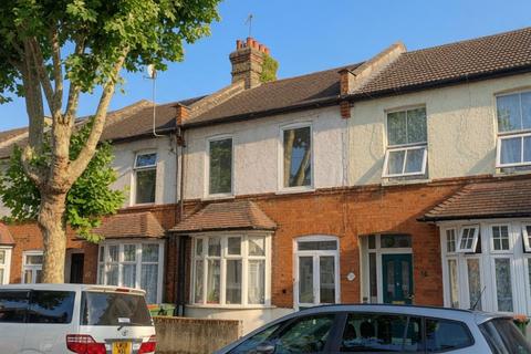 3 bed property, in 20 Kimberley Avenue, £290,000
