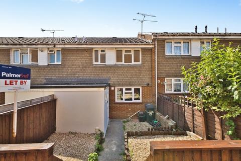 3 bed property, in Melrose Road, £170,000