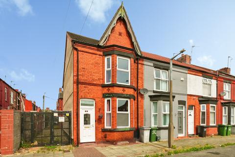2 bed property, in Prince Edward Street, £115,000