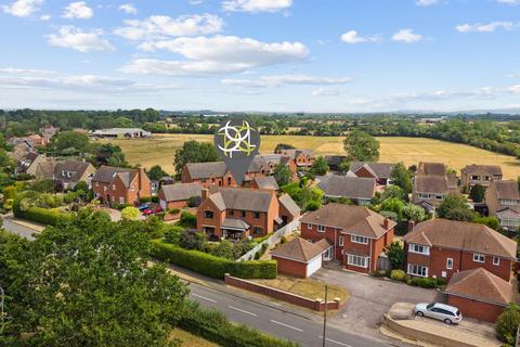 4 bed property, in Penelope Gardens, £600,000