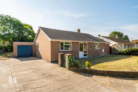 3 bed property, in Milton Road, £375,000