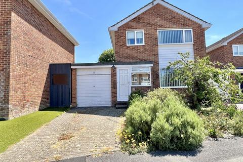 3 bed property, in Cadley Close, £350,000