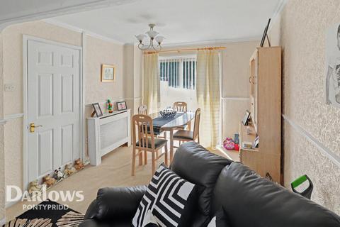 3 bed property, in Heol Pen-Y-Foel, £180,000