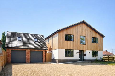 Land, in Rectory Road, £875,000