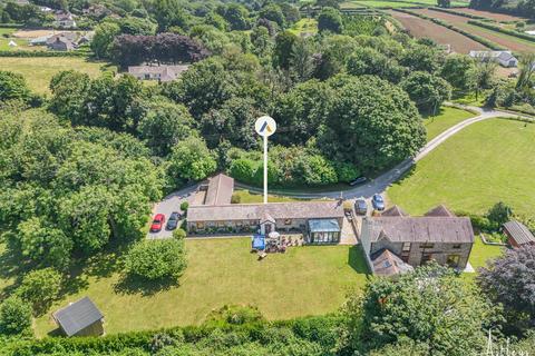 4 bed property, in Manselfield Road, £850,000