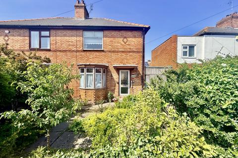 2 bed property, in Finchale Road, £175,000