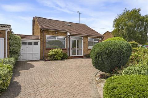 3 bed property, in Summerhouse Drive, £550,000