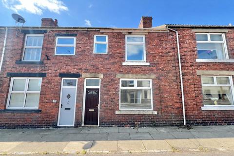 3 bed property, in Francis Street, £85,000