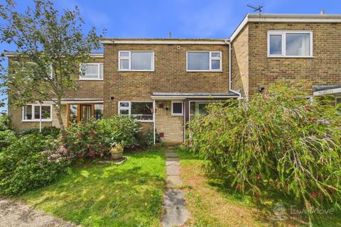 3 bed property, in Old Dover Road, £300,000
