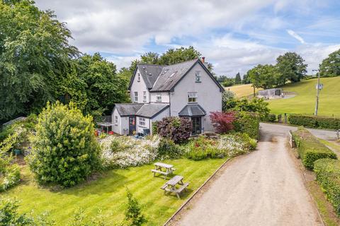 6 bed property, in Birchgrove House, £925,000
