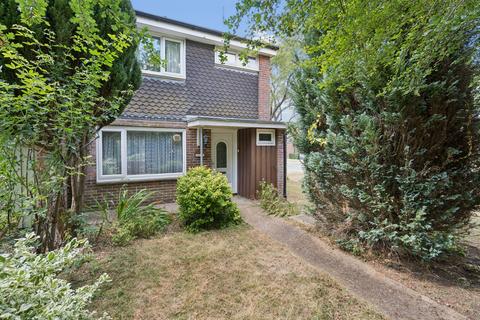 3 bed property, in Groom Road, £420,000