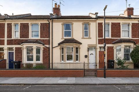 3 bed property, in Sandbed Road, £460,000