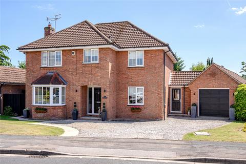 5 bed property, in Mile End Park, £650,000