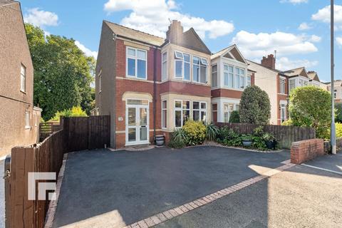 3 bed property, in Crystal Avenue, £465,000