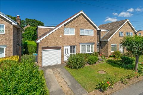 4 bed property, in Garsdale Crescent, £350,000