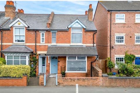 4 bed property, in Upper Cape, £230,000