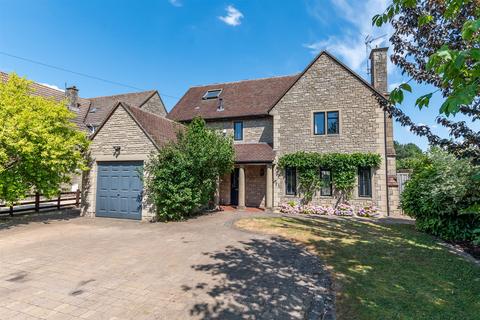 5 bed property, in Naishcombe Hill, £850,000