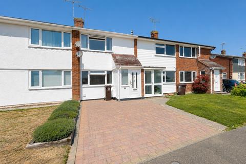 2 bed property, in Carolina Way, £270,000