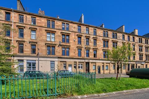 2 bed property, in Raeberry Street, £219,000