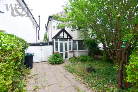 3 bed property, in Spring Lane, £272,500