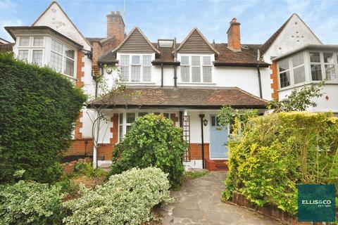 4 bed property, in Cyprus Avenue, £1,050,000