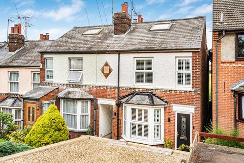 3 bed property, in Kershaws Hill, £650,000