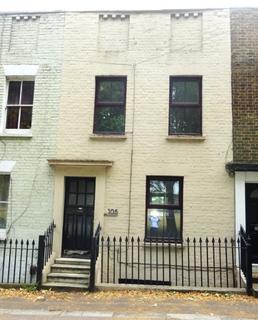 3 bed property, in Marlborough Road, £325,000