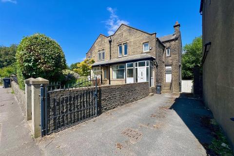 4 bed property, in Pellon Lane, £250,000