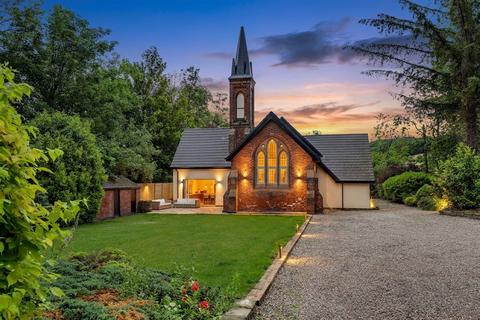 4 bed property, in Golden Valley, £1,250,000