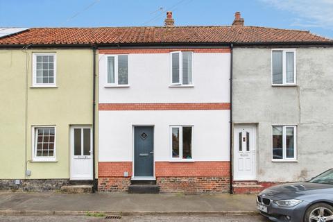 2 bed property, in Church Lane, £130,000