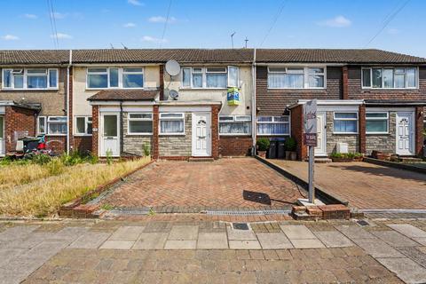3 bed property, in Bullsmoor Lane, £415,000